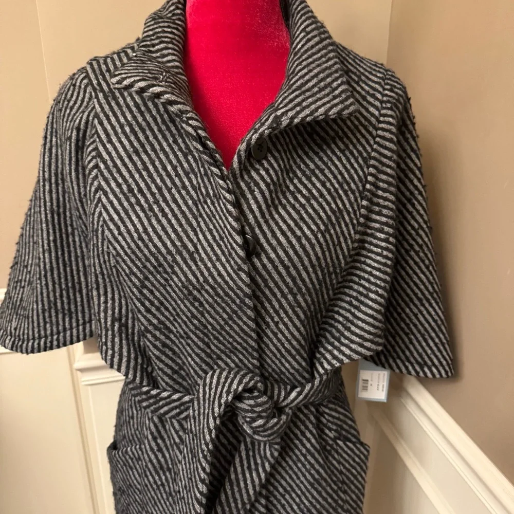 Hilary Radley Wool Cape Coat - Picture 4 of 14